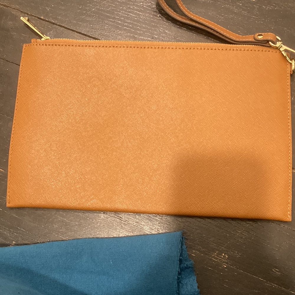 Michael Kors - Picture 3 of 3